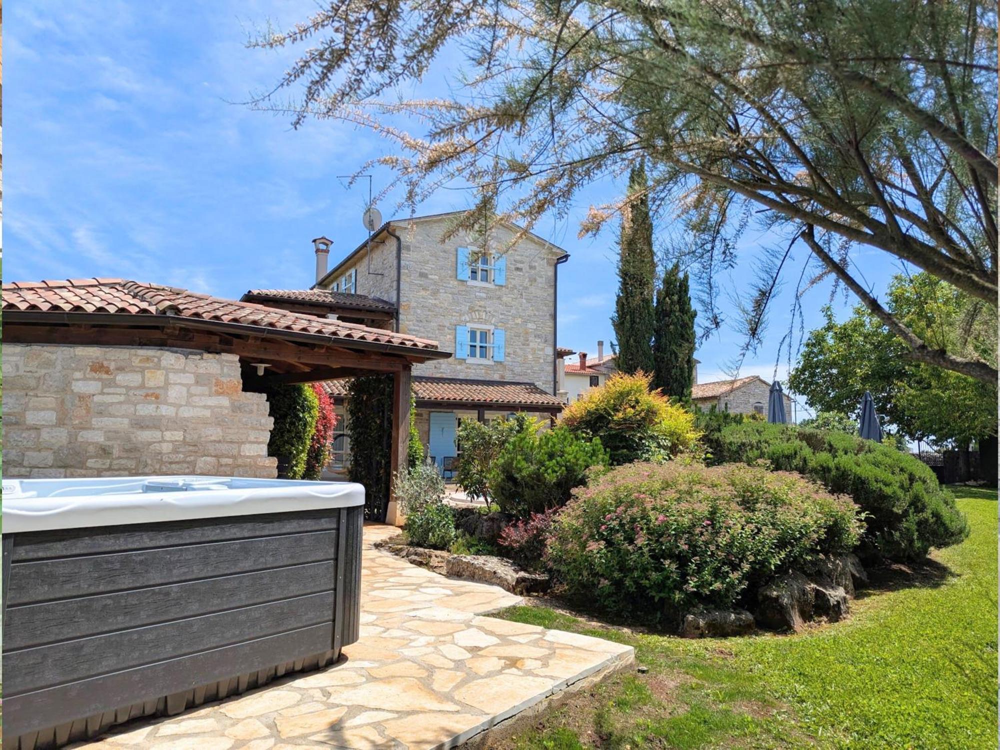 Villa Paolina With Hot Tub Višnjan 外观 照片
